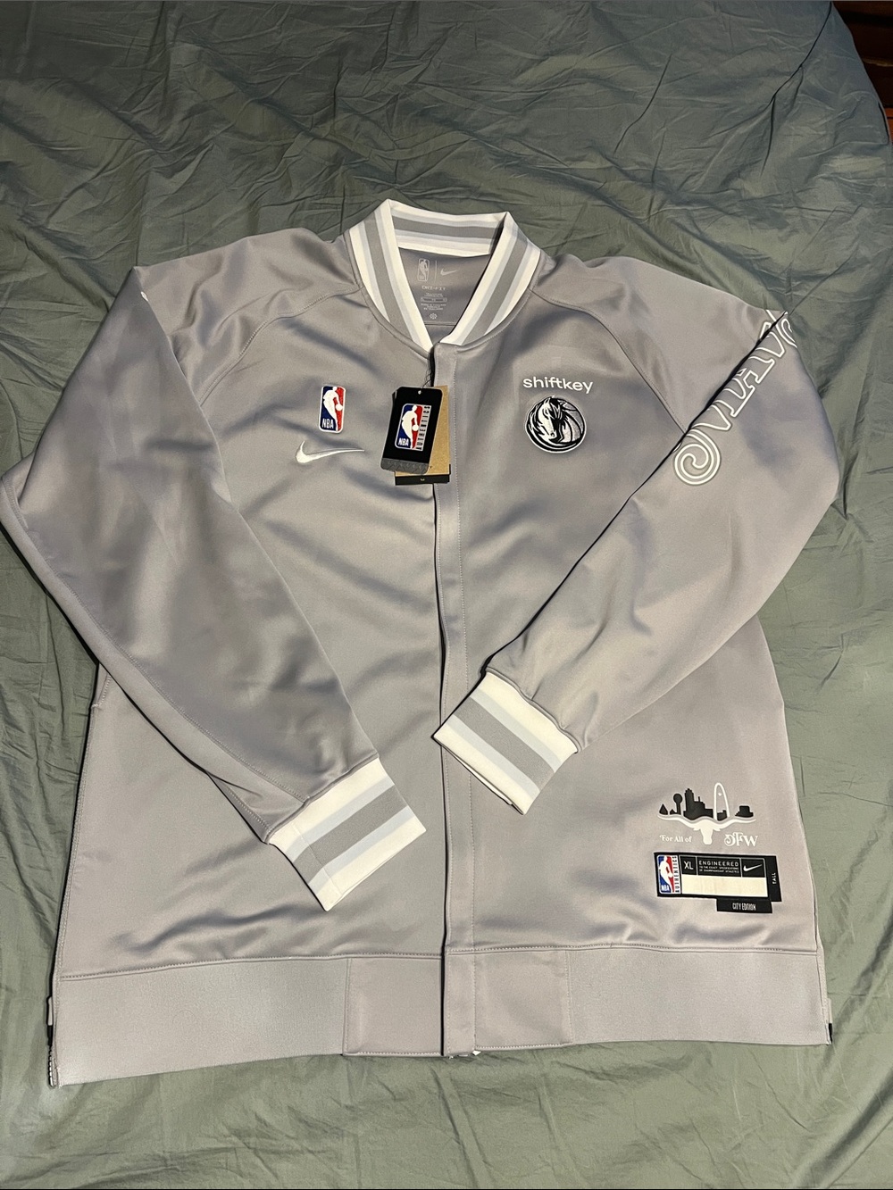 Nike Dallas Mavericks (NBA) City Edition Warmup Jacket